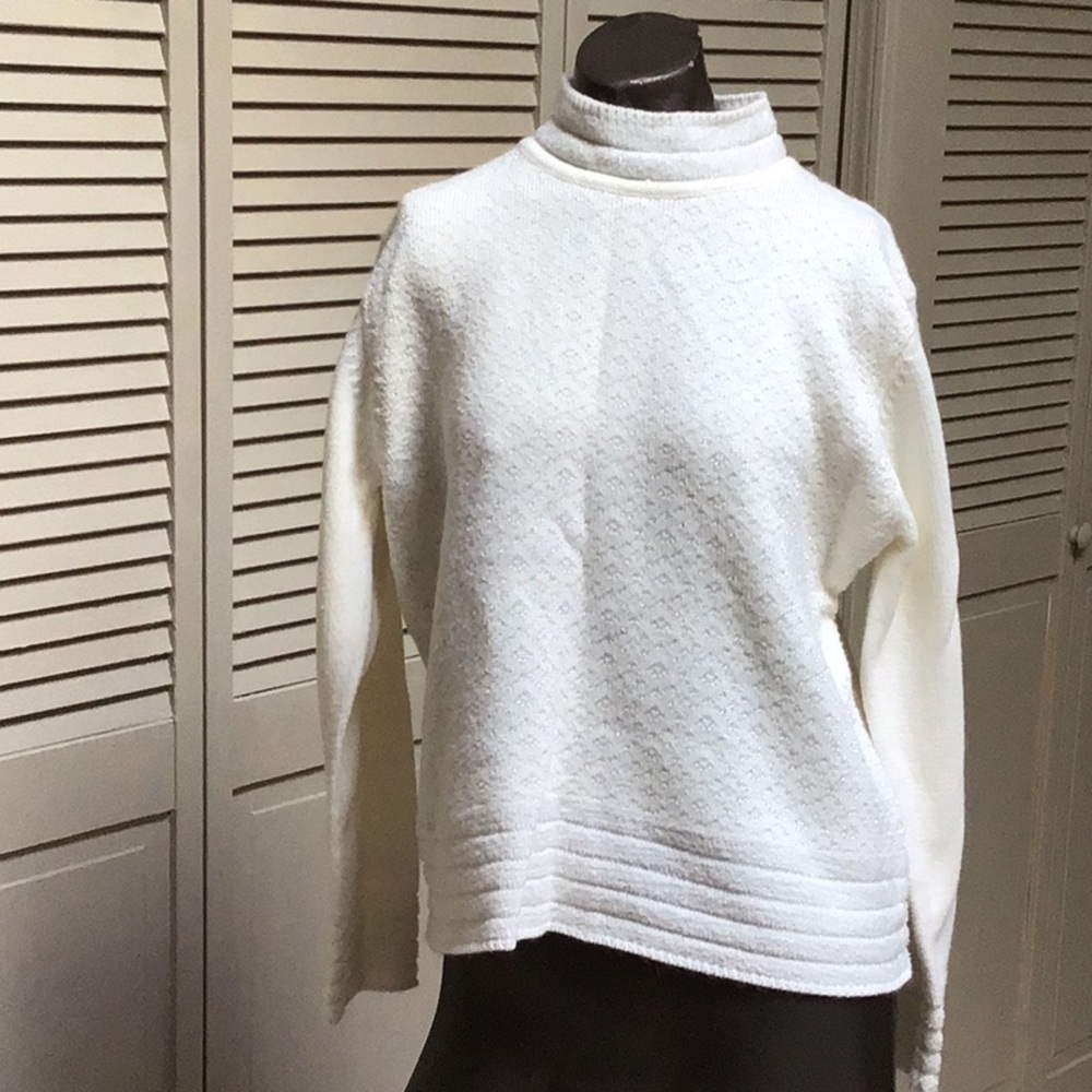 Vintage off white Norton McNaughton pullover sweater
